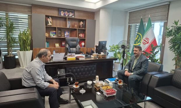 رایزنی رئیس سازمان جهاد کشاورزی اصفهان با معاون توسعه بازرگانی وزارت جهاد کشاورزی برای حمایت از بازار شیرخام و تسهیل صادرات شیرخشک