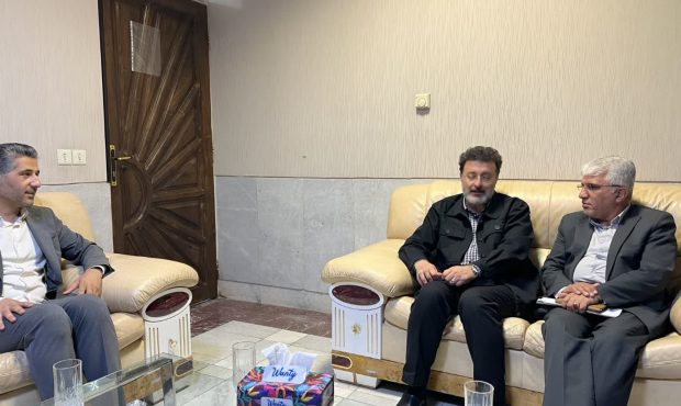 فرماندار آران و بیدگل خواستار نگاه ویژه سازمان اورژانس کشور و دانشگاه علوم پزشکی به نوسازی ناوگان امدادی کویر شد