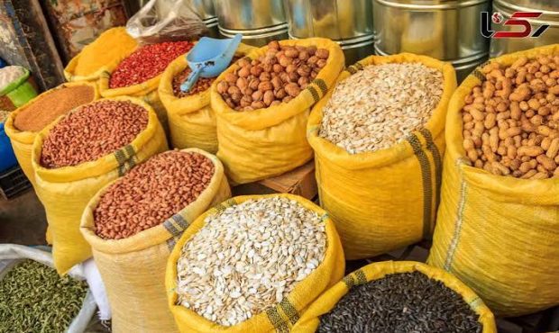 توقیف محموله 10 میلیاردی آجیل و حبوبات قاچاق در”نطنز”