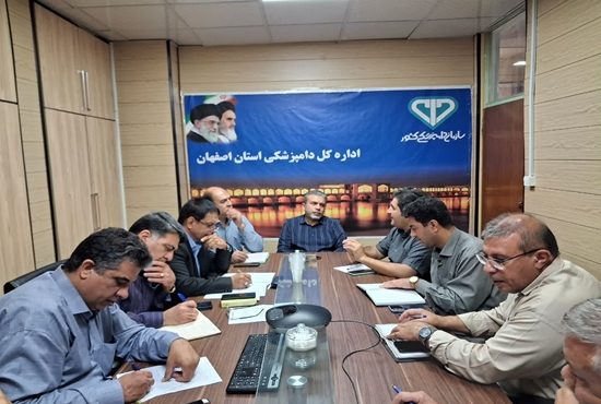 بررسی نحوه به‌کارگیری مسئولین فنی بهداشتی دامپزشکی در گاوداری‌های صنعتی و نیمه صنعتی استان اصفهان