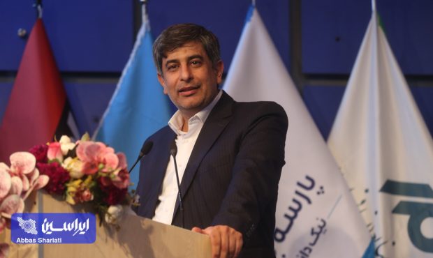 الگوی عبور فولاد مبارکه از بحران به بازسازی هوشمند