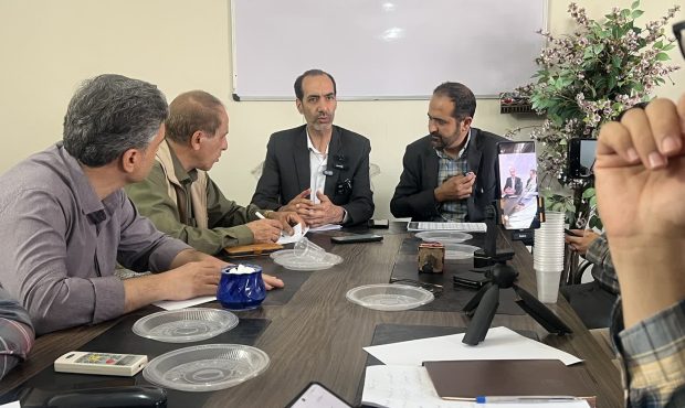 تسهیل در سندسازی اراضی حریم شهر؛ رویکرد جدید اداره ثبت اسناد کاشان برای تعیین تکلیف مالکیت‌ها