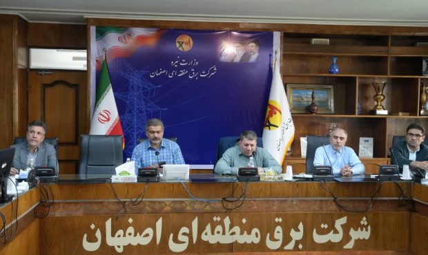 شتاب‌بخشی به توسعه انرژی خورشیدی در اصفهان؛ از شهر خورشیدی تا نیروگاه ۲۱۵ مگاواتی پالایشگاه