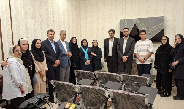 بازدید مدیرکل آموزش فنی‌وحرفه‌ای استان اصفهان از کارگاه‌های تخصصی رویداد مانوین