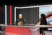 پلیس مجاهد در تمام صحنه‌ها کنار مردم ایستاده است؛ از میدان مقابله با دشمن تا مبارزه با سارقان و قاچاقچیان