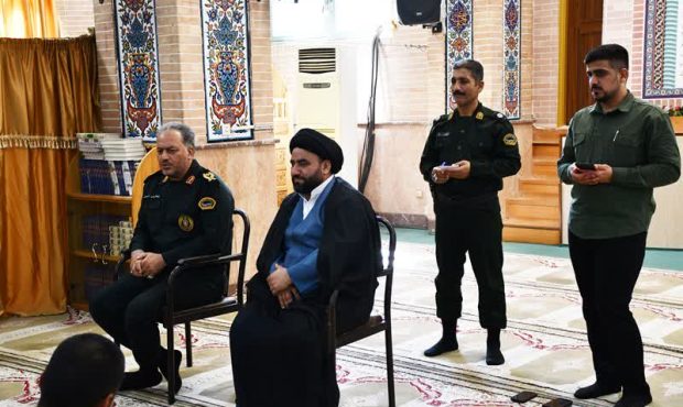 سردار حسنوند: سرباز مؤمن، متخصص و انقلابی، سرمایه راهبردی پلیس در تأمین امنیت مردم است سردار حسنوند: سرباز مؤمن، متخصص و انقلابی، سرمایه راهبردی پلیس در تأمین امنیت مردم است